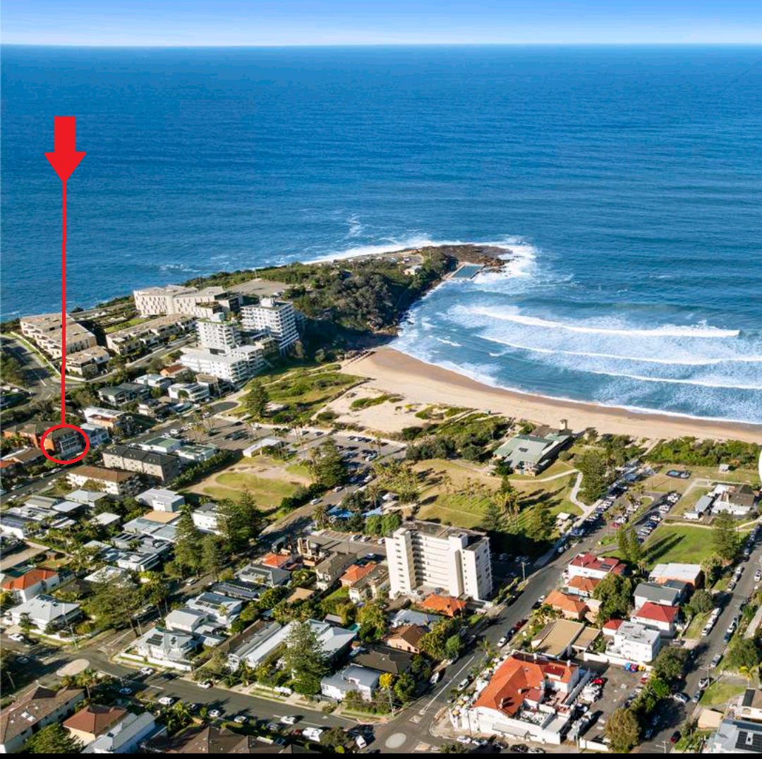Freshwater Beach View 2 Bedroom Unit with lock-up Garage